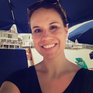 Meet your Posher, Lara